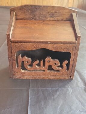 Vintage Wooden Recipe Box with Cutout "recipes"